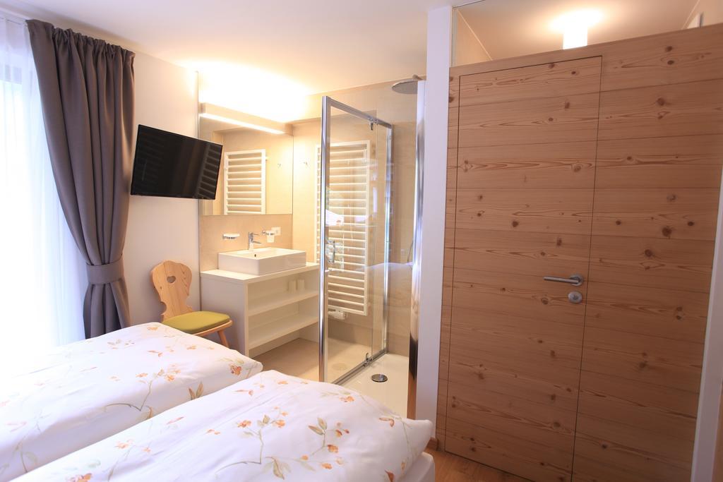 Standard Double Room,127603026:JPEG